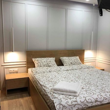 Lux Apartment Ruska ลวีฟ ภายนอก รูปภาพ