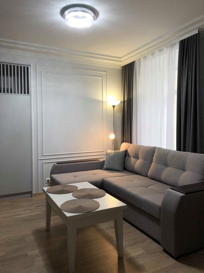 Lux Apartment Ruska ลวีฟ ภายนอก รูปภาพ